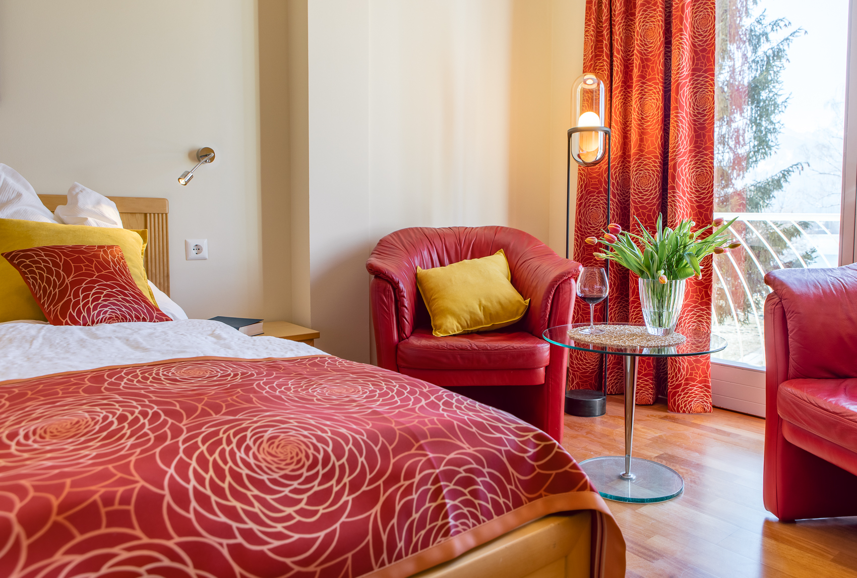 Doppelzimmer mit Balkon & Seeblick